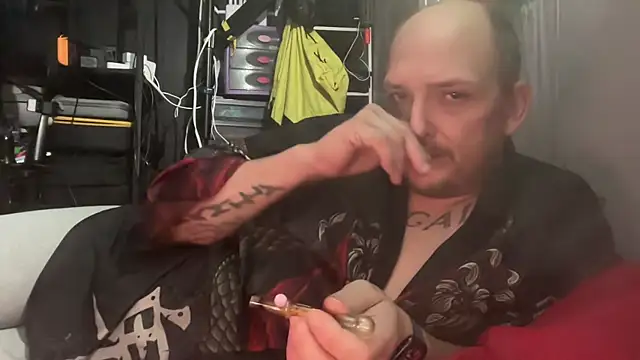 lickyluke17 online show from 09/21/25, 12:49