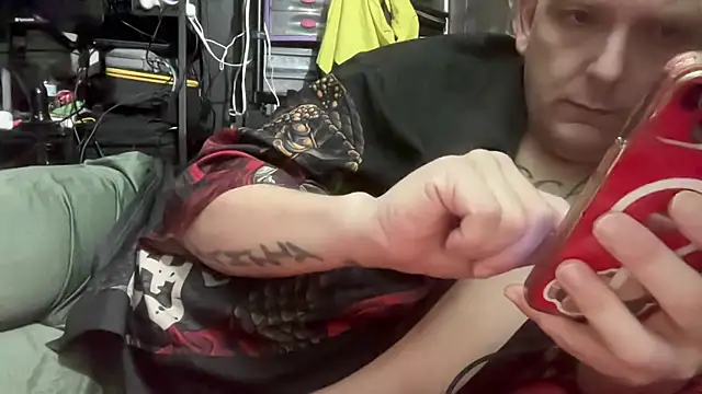 lickyluke17 online show from 10/09/25, 12:28