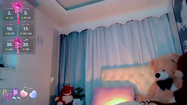Snapshot of Julia_Bulette1 chatting on 07/17/26, 01:14 Julia Bulette1 online show from 07/17/26, 01:14
