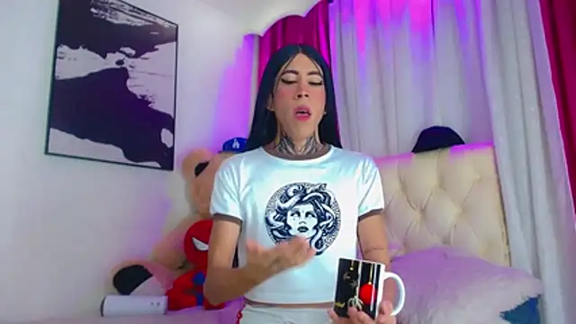 Snapshot of Julia_Bulette1 chatting on 02/11/26, 01:44 Julia Bulette1 online show from 02/11/26, 01:44