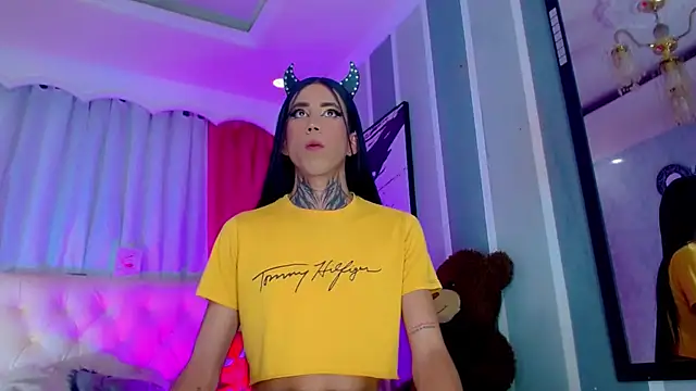 Julia Bulette1 online show from 04/07/26, 01:18