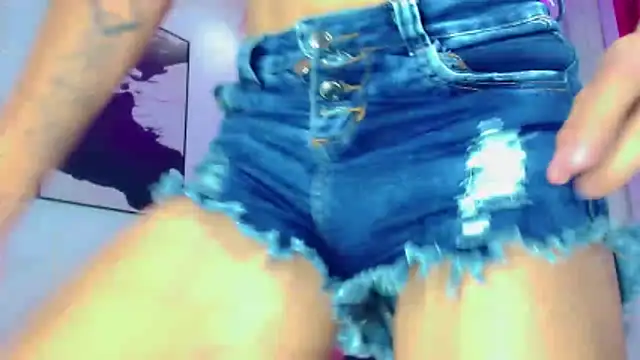 Snapshot of Julia_Bulette1 chatting on 02/13/26, 01:38 Julia Bulette1 online show from 02/13/26, 01:38