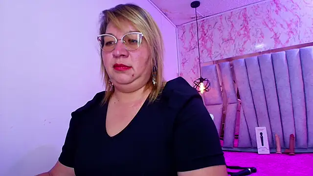 MaylinRosse  online show from 11/05/25, 07:39