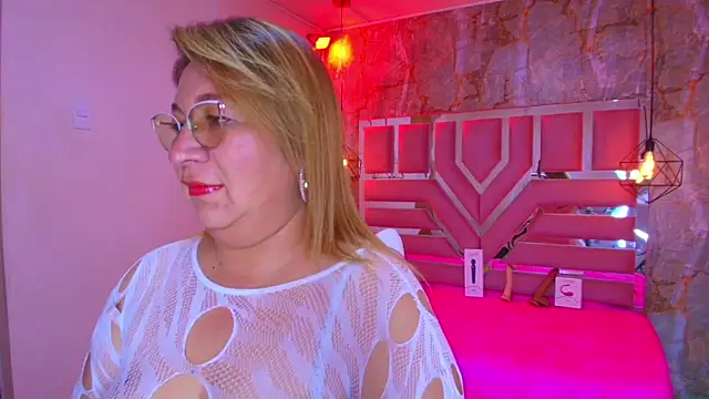 MaylinRosse  online show from 11/12/25, 06:56