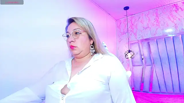 MaylinRosse  online show from 10/17/25, 07:48