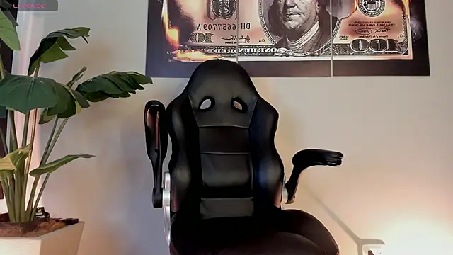 chrizmacgregor online show from 04/15/26, 07:58