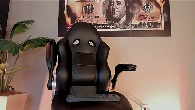 Snapshot of chrizmacgregor chatting on 02/03/26, 03:26 chrizmacgregor online show from 02/03/26, 03:26