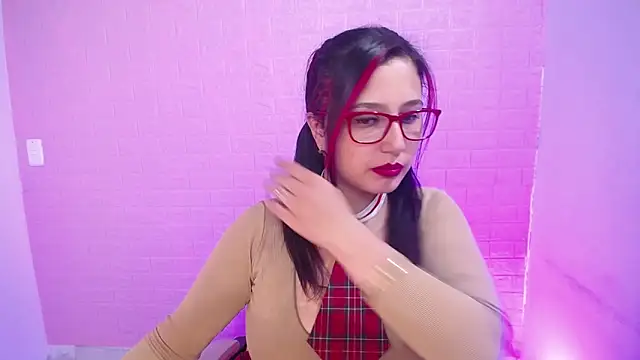 Sara1126  online show from 09/28/25, 04:08