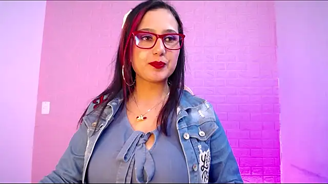 Sara1126  online show from 10/18/25, 04:03