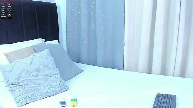 Lenapaul  online show from 09/22/25, 03:34