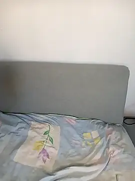 Snapshot of little_onixx chatting on 01/07/26, 12:10 little onixx online show from 01/07/26, 12:10