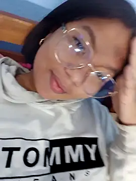 little onixx online show from 10/02/25, 11:57