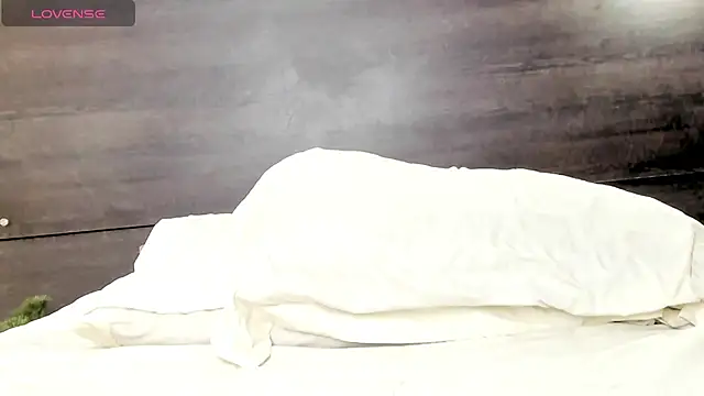 Snapshot of DeliciousDeeea chatting on 10/31/25, 02:46 DeliciousDeeea online show from 10/31/25, 02:46