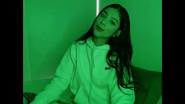 Mia fire666 online show from 12/15/25, 01:28