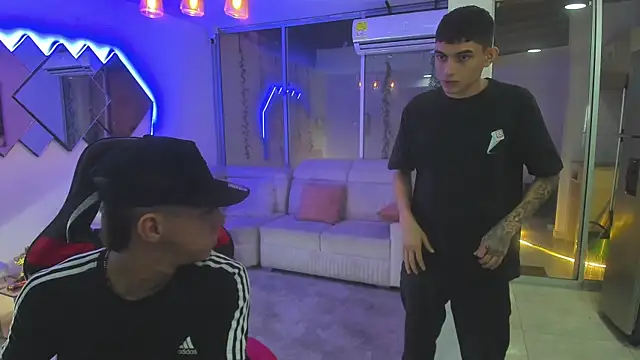 Houseofwarrios online show from 12/20/25, 05:43