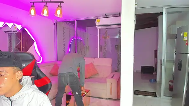 Houseofwarrios online show from 11/23/25, 05:17