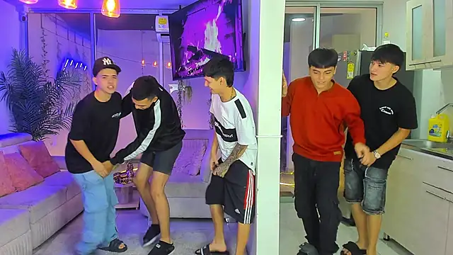 Houseofwarrios online show from 04/12/26, 06:05