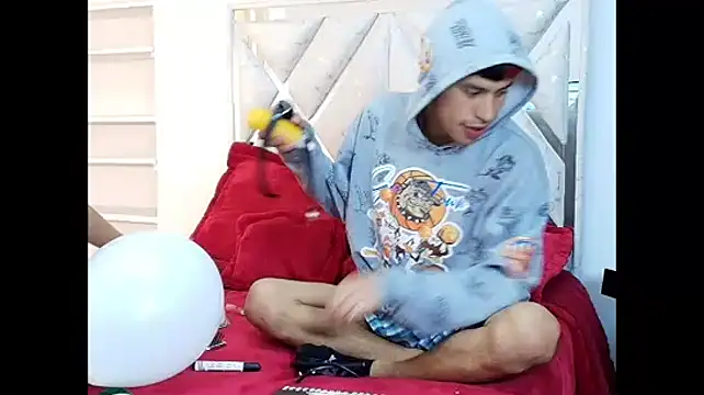 DemianSalvatore online show from 12/02/25, 08:54