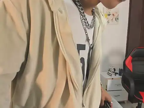 DemianSalvatore online show from 10/07/25, 05:25