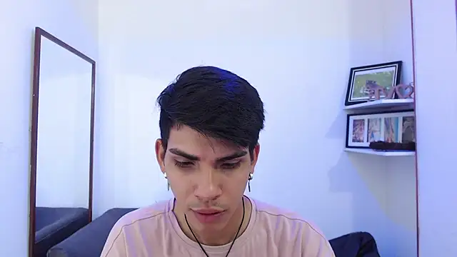 David 925  online show from 11/08/25, 03:54