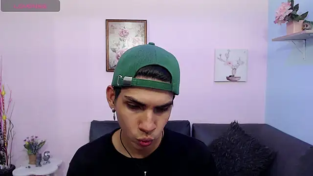 David 925  online show from 11/18/25, 08:12