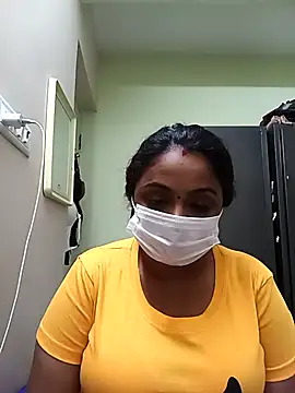 queendivya online show from 09/25/25, 10:38