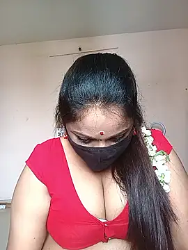 queendivya online show from 03/31/26, 06:48