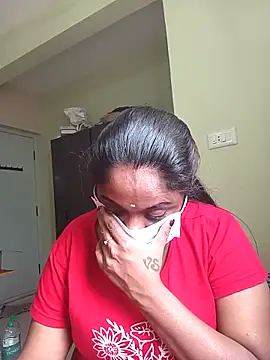 queendivya online show from 11/28/25, 06:24