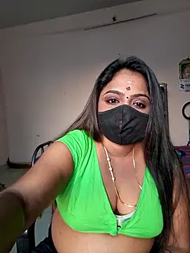 queendivya online show from 06/01/26, 12:49
