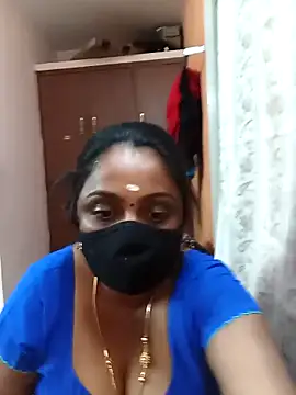 queendivya online show from 04/15/26, 01:15