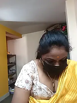 queendivya online show from 02/27/26, 04:45