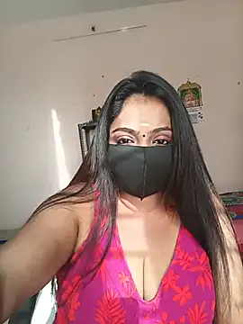 queendivya online show from 05/17/26, 10:48