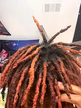 Snapshot of Zayinc chatting on 10/28/25, 08:08 Zayinc online show from 10/28/25, 08:08