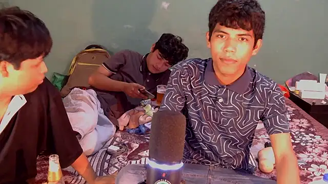 P4NT0J4 online show from 03/22/26, 08:43