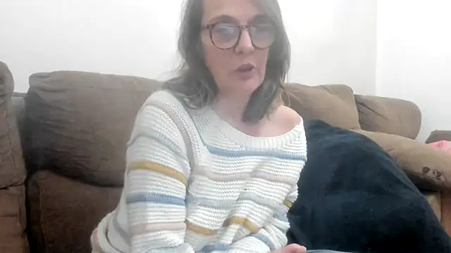 Kkate0000 online show from 12/24/24, 10:49