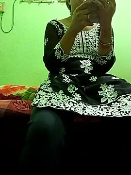 sanaya 3 online show from 02/26/26, 06:02