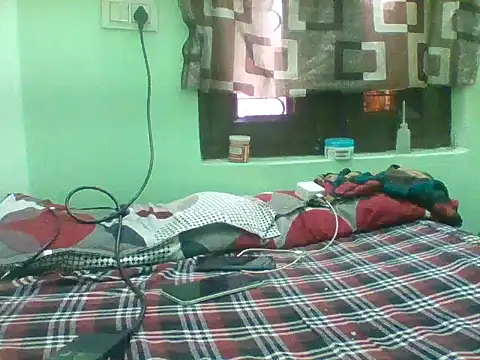 sanaya 3 online show from 12/17/25, 04:39