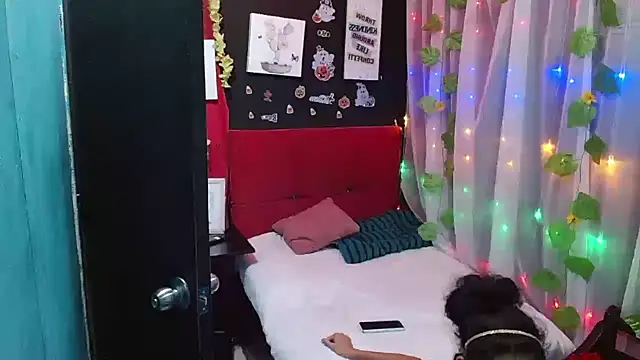 SSEXYY BITCHH online show from 11/08/25, 06:11