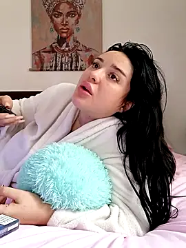 Snapshot of mariabloom9 chatting on 11/14/25, 07:56 mariabloom9 online show from 11/14/25, 07:56