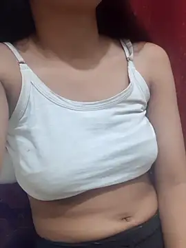 Snapshot of Baby_girl67 chatting on 02/14/26, 04:13 Baby girl67 online show from 02/14/26, 04:13