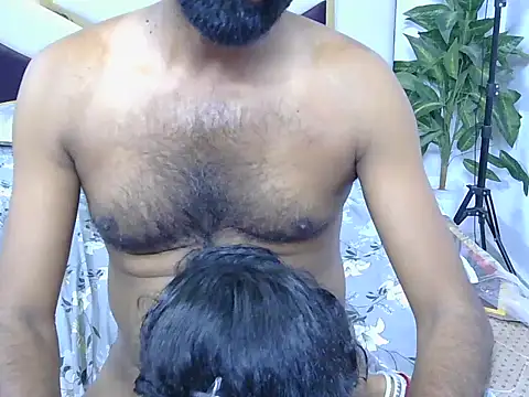 Snapshot of Lovelyy-couple chatting on 09/27/25, 06:36 Lovelyy-couple online show from 09/27/25, 06:36