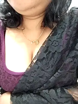 divya-jannu online show from 10/16/25, 05:43