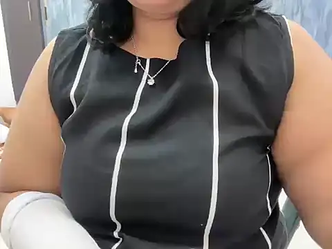 divya-jannu online show from 10/08/25, 01:56