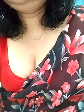 divya-jannu online show from 11/24/25, 05:24