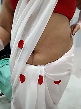 divya-jannu online show from 11/21/25, 05:56