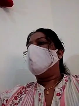Snapshot of TAMIL_AMMUSRI chatting on 10/28/25, 06:34 TAMIL AMMUSRI online show from 10/28/25, 06:34