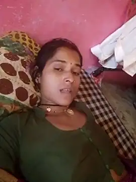 Snapshot of Hot_reshmaji chatting on 05/19/26, 04:41 Hot reshmaji online show from 05/19/26, 04:41