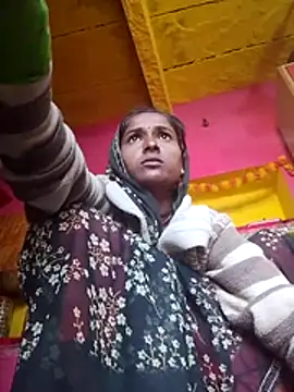 Hot reshmaji online show from 11/28/25, 02:45