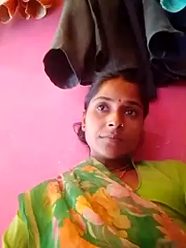 Snapshot of Hot_reshmaji chatting on 05/09/26, 09:23 Hot reshmaji online show from 05/09/26, 09:23