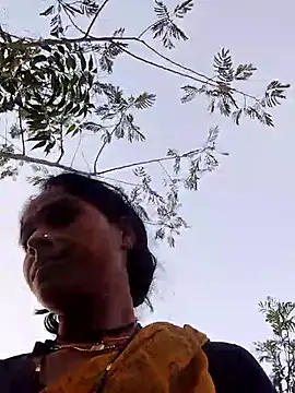 Hot reshmaji online show from 04/16/26, 12:44